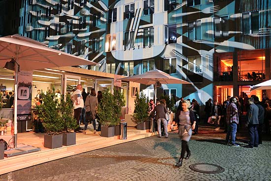 ALDI Bistro München - Pop-Up Konzept bis 21.12.2017 im Schmuckhof in der alten Akademie (Foto: Martin Schmitz